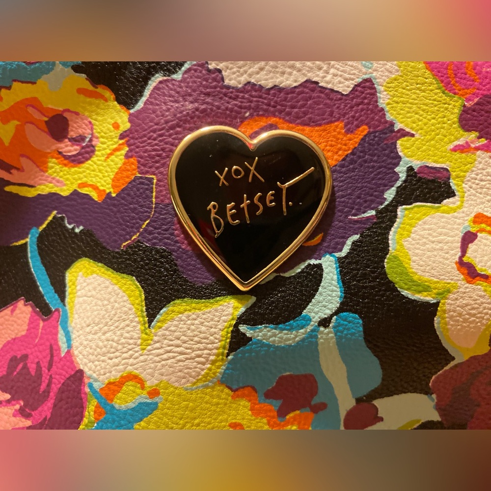 Betsy Johnson Makeup Pouch NWOT